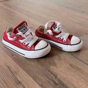 Baby Converse All Stars, Low-Top in Red, Size: 4